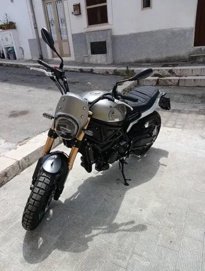 Benelli Leoncino 800 Trail (2022 - 26) usata
