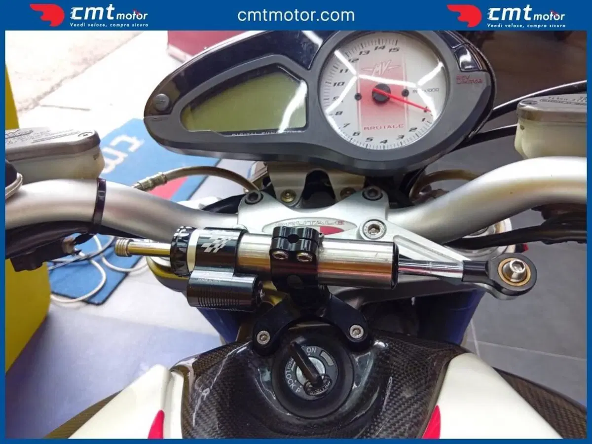 MV Agusta Brutale 910 R (2006 - 11) (2)