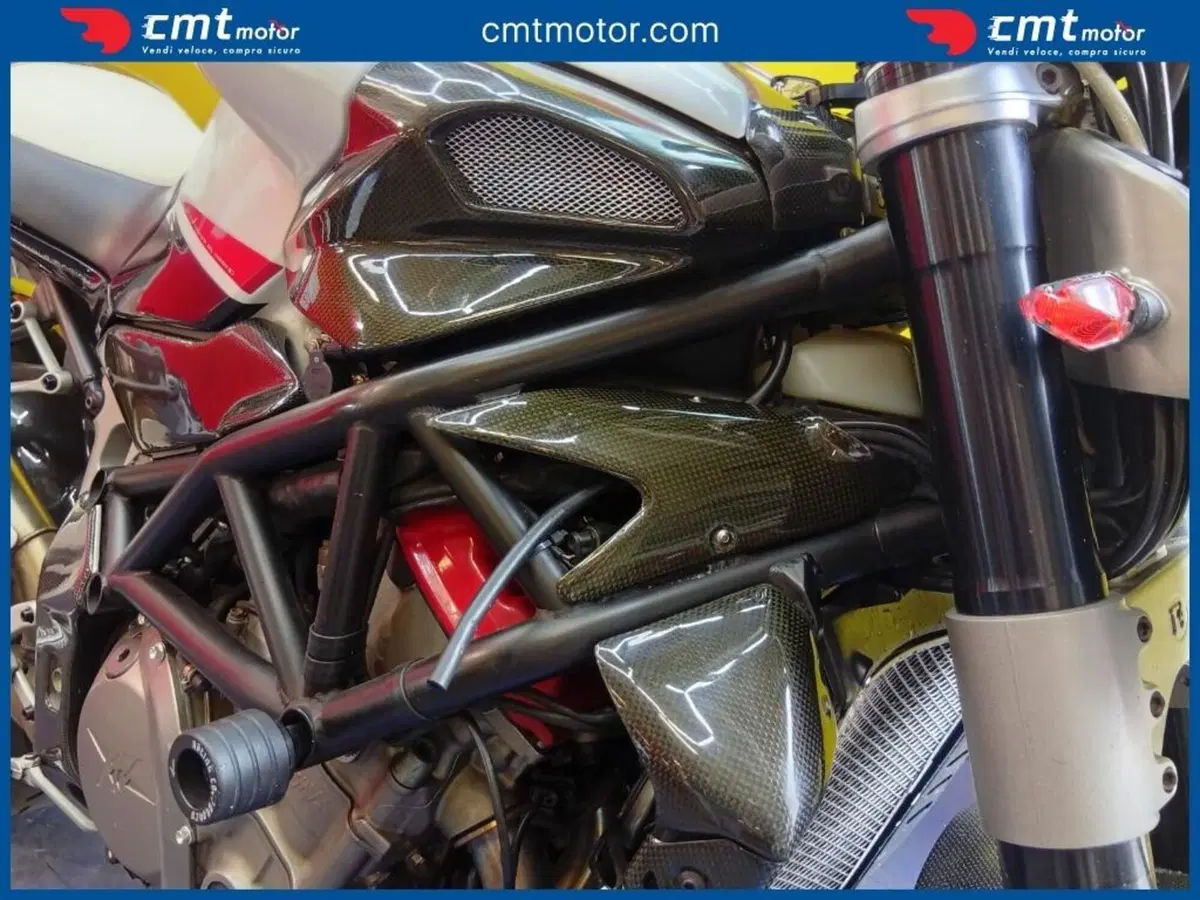 MV Agusta Brutale 910 R (2006 - 11) (14)