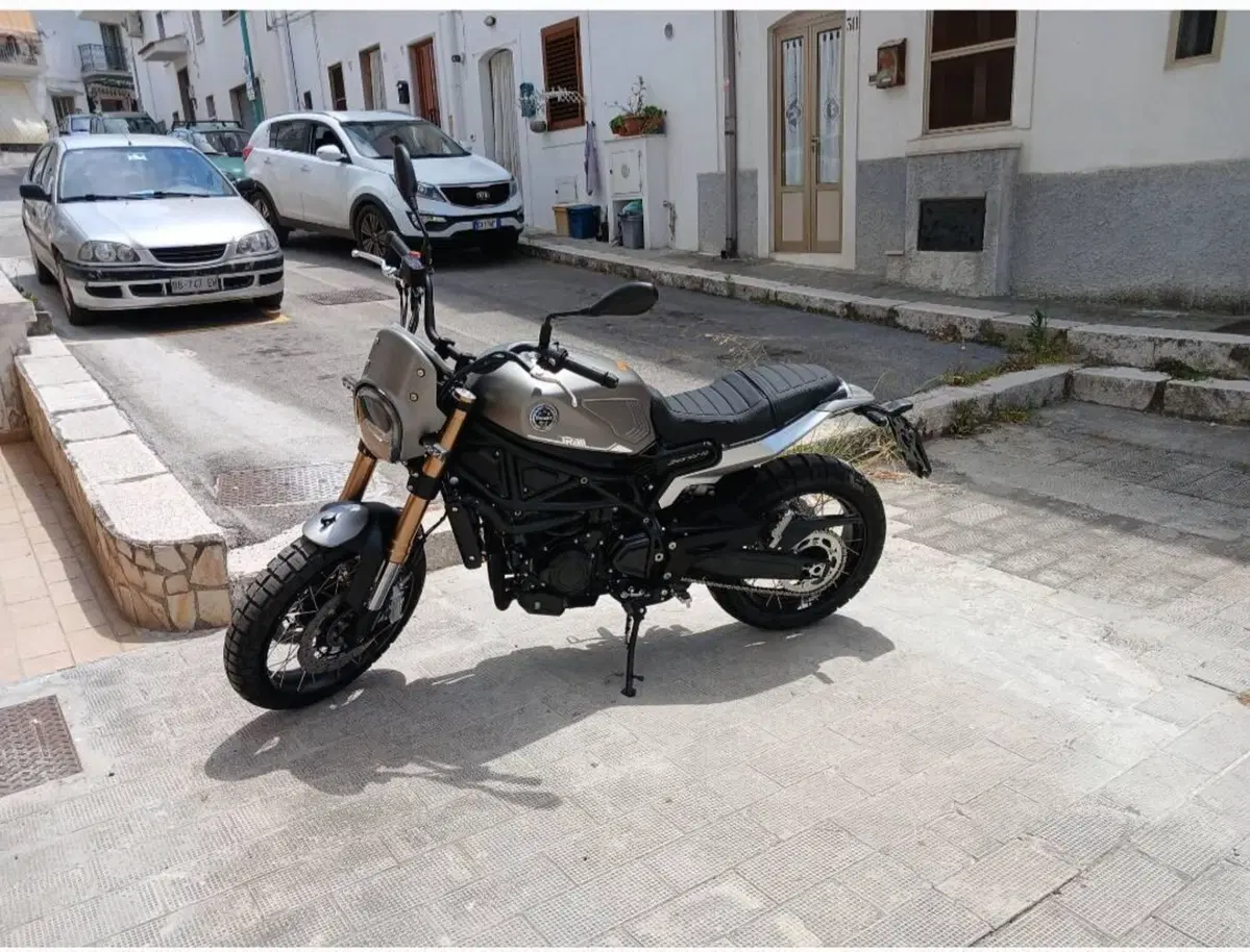 Benelli Leoncino 800 Trail (2022 - 26) (2)