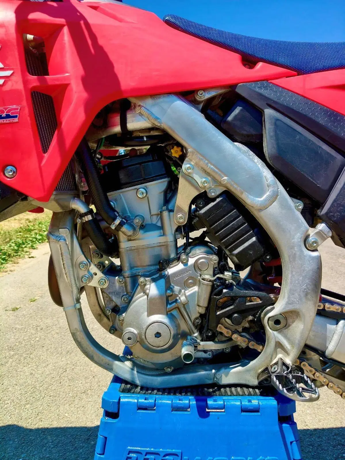 Honda CRF 250R (2024) (3)