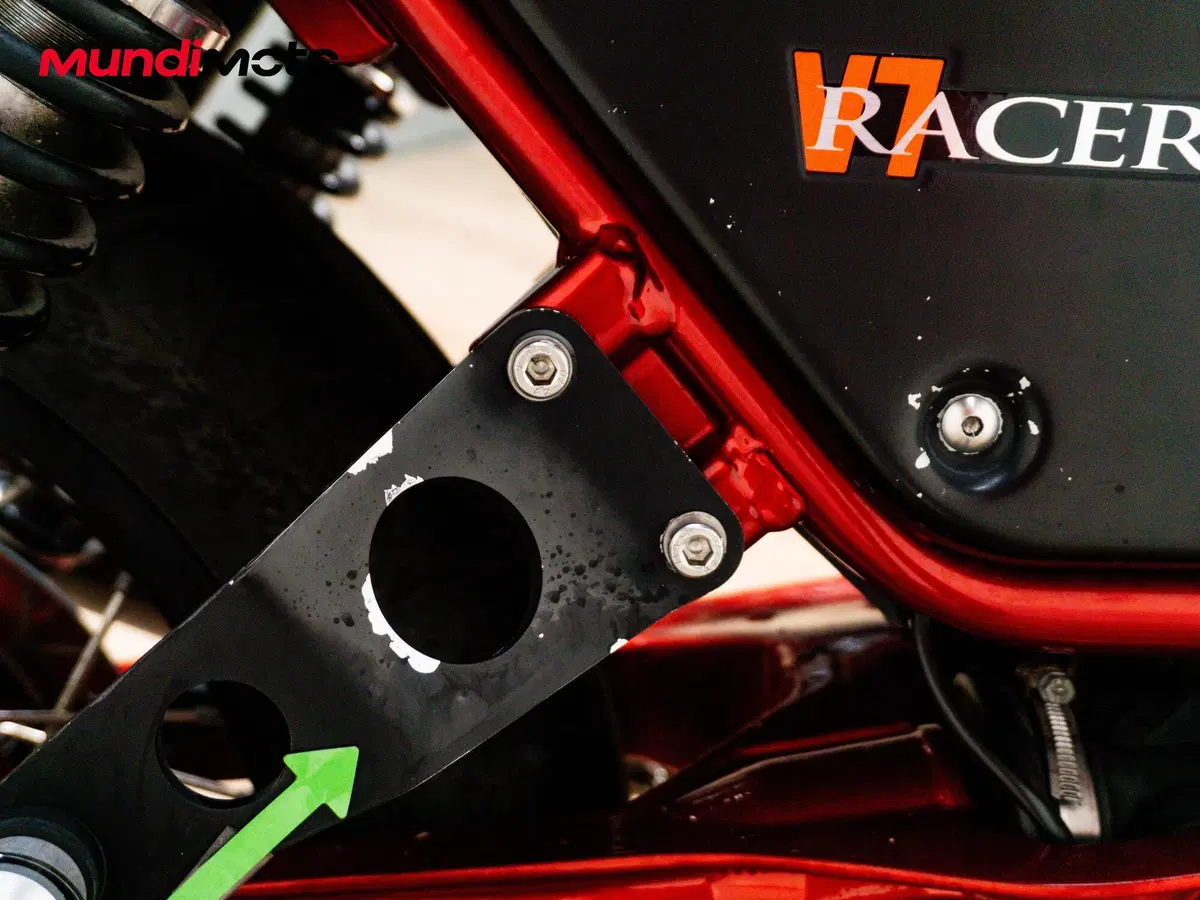 Moto Guzzi V7 III Racer 10Th Anniversary (2020) (13)