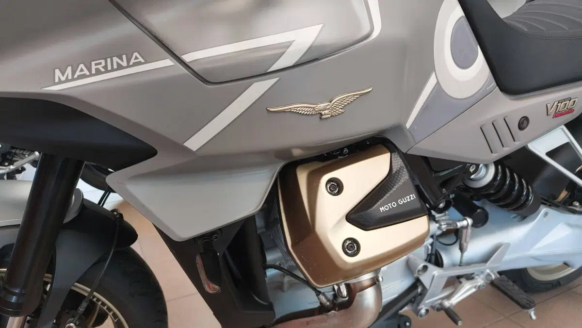 Moto Guzzi V100 Mandello (2025 - 26) (2)