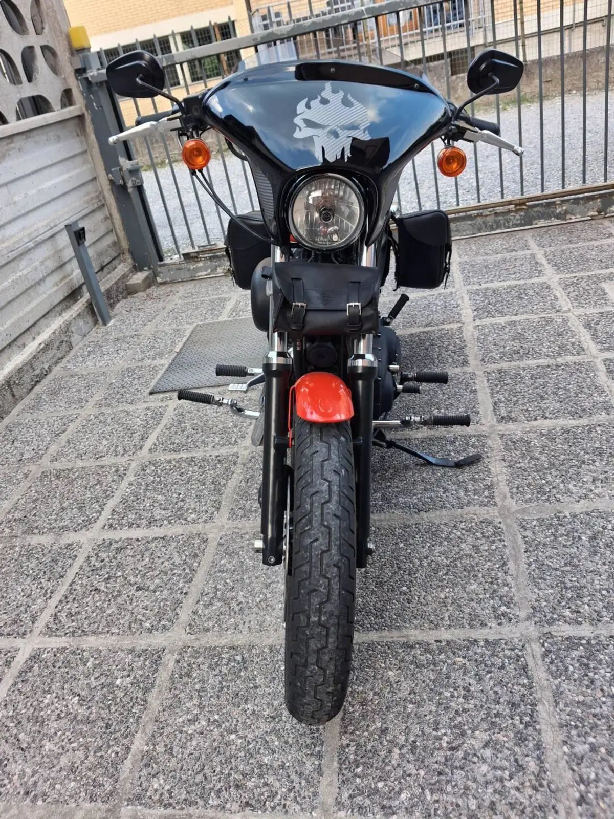 Harley-Davidson 883 (2008 - 09) - XL (2)