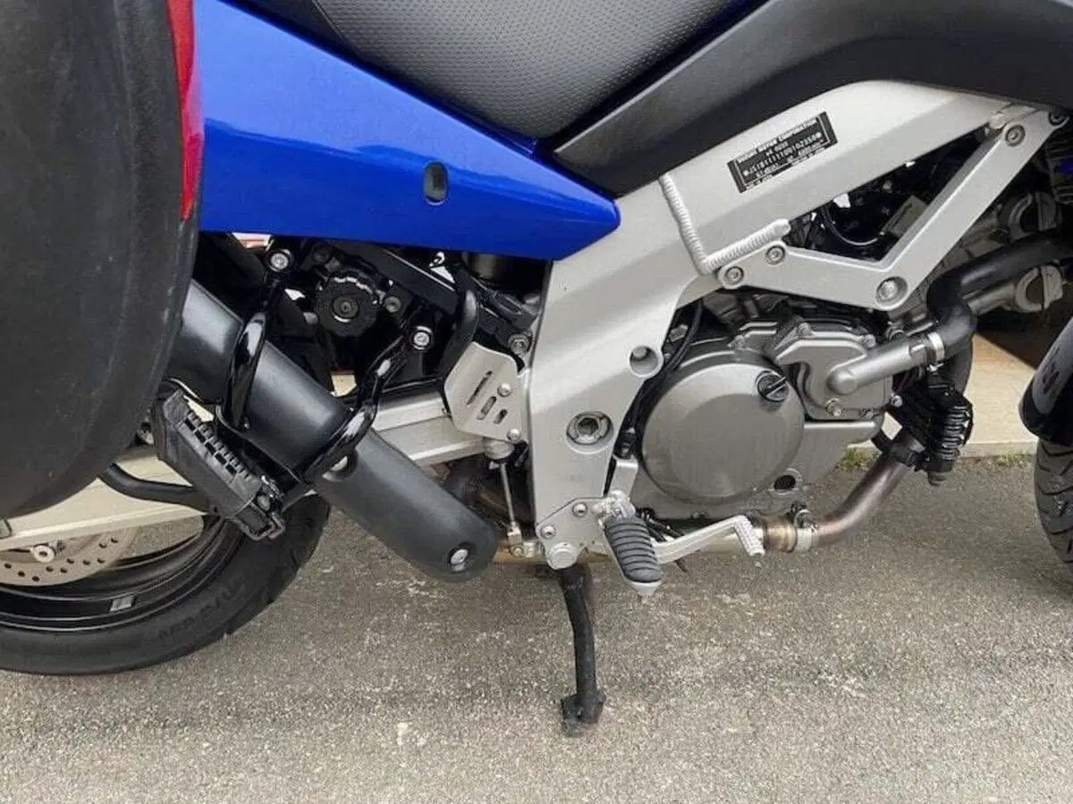 Suzuki V-Strom 650DL (2004 - 06) (6)