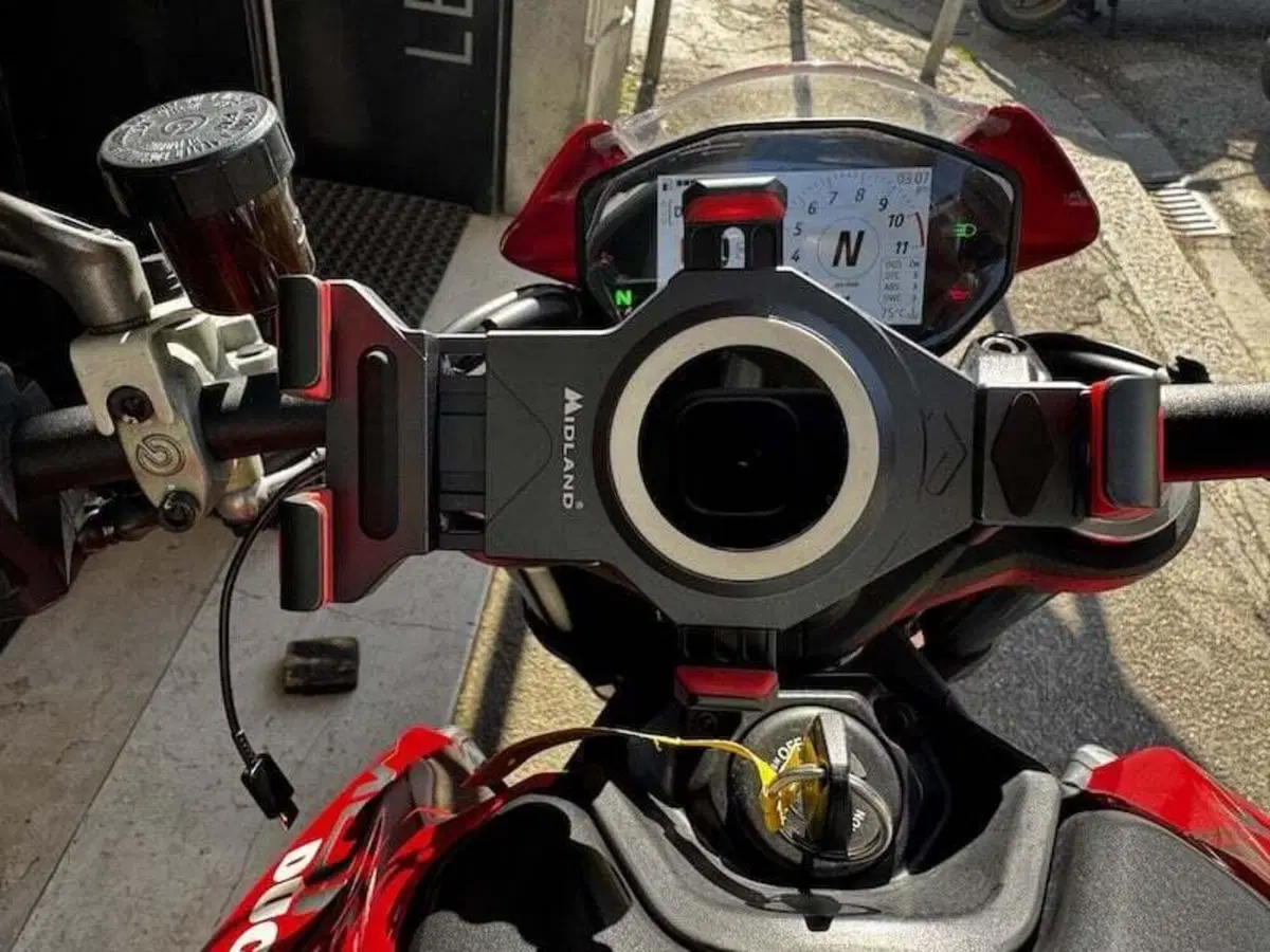 Ducati Monster 937 + (2021 - 25) (19)