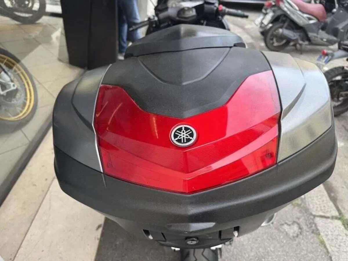 Yamaha T-Max 530 ABS (2015 - 17) (13)