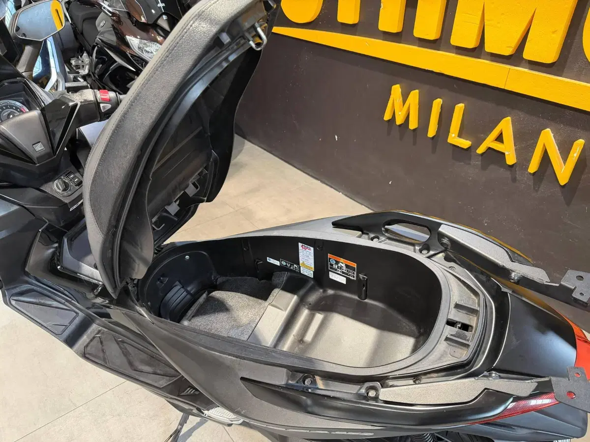 Honda Forza 350 (2022 - 24) (6)