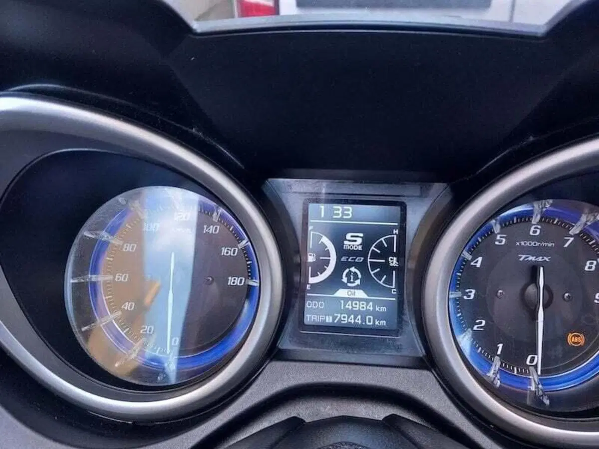 Yamaha T-Max 530 SX (2017 - 19) (13)