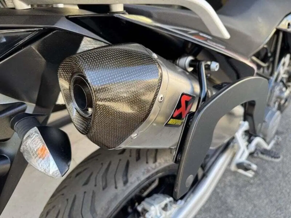 KTM 990 Supermoto (2007 - 10) (5)