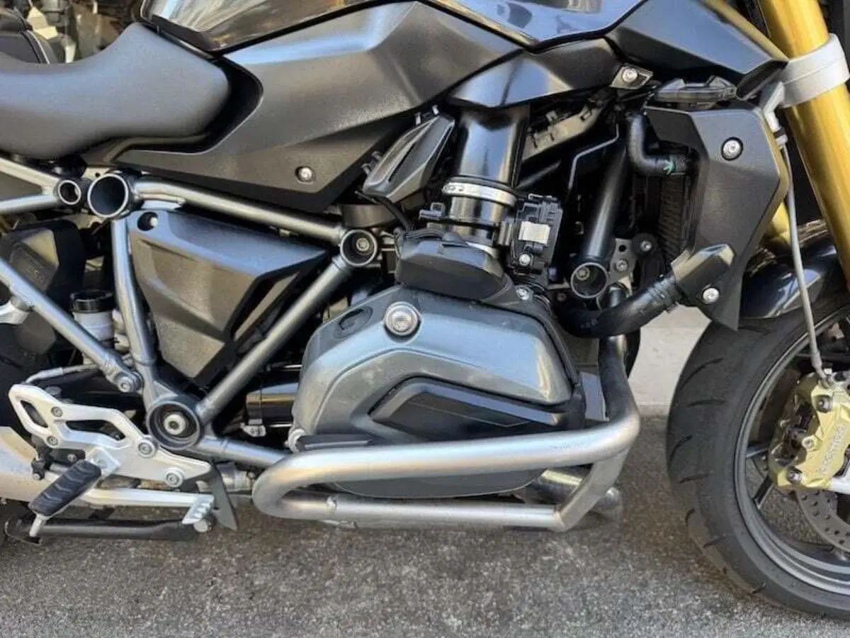 Bmw R 1200 R (2015 - 16) (9)