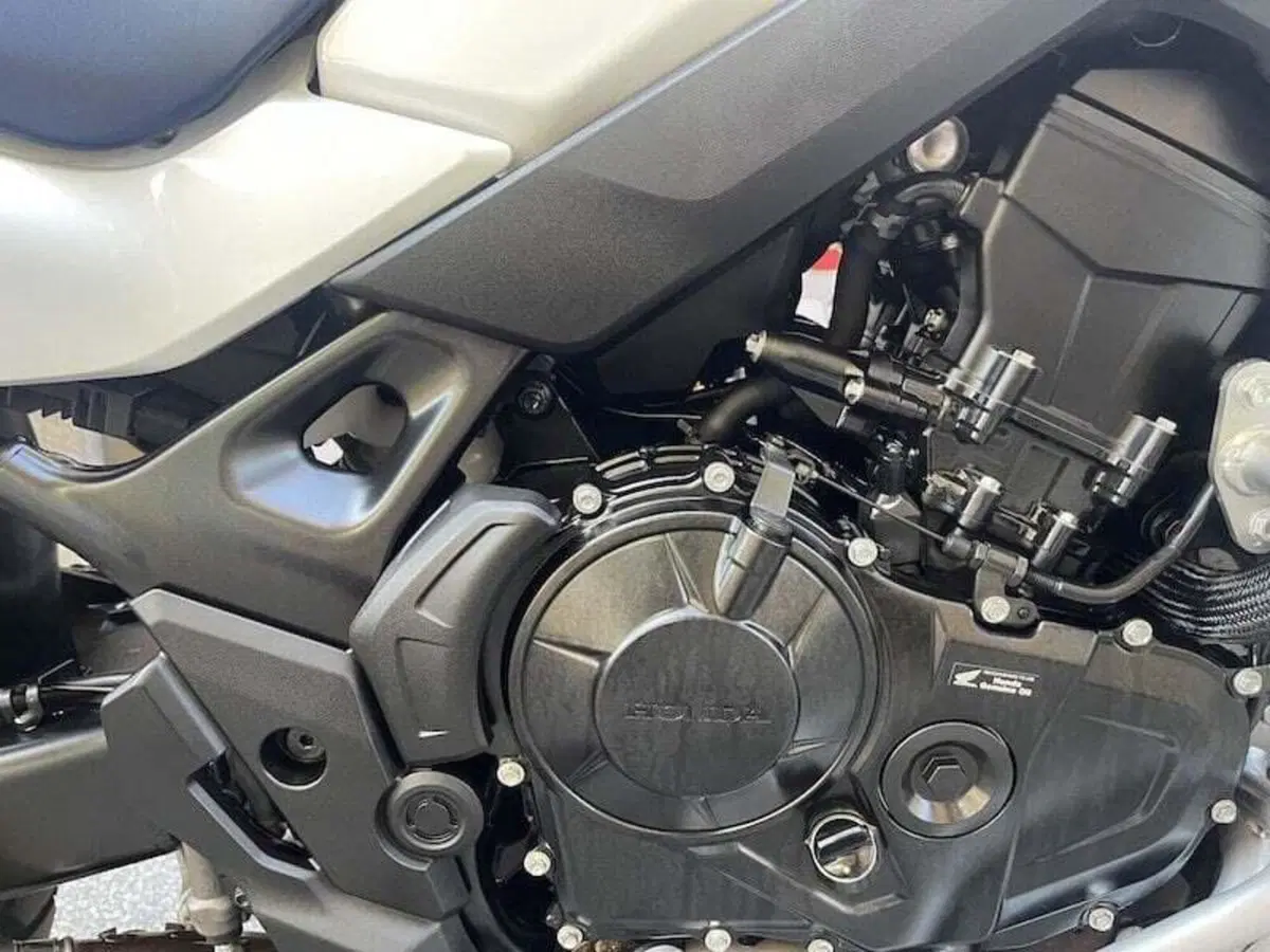 Honda Transalp XL750 (2023 - 24) (10)
