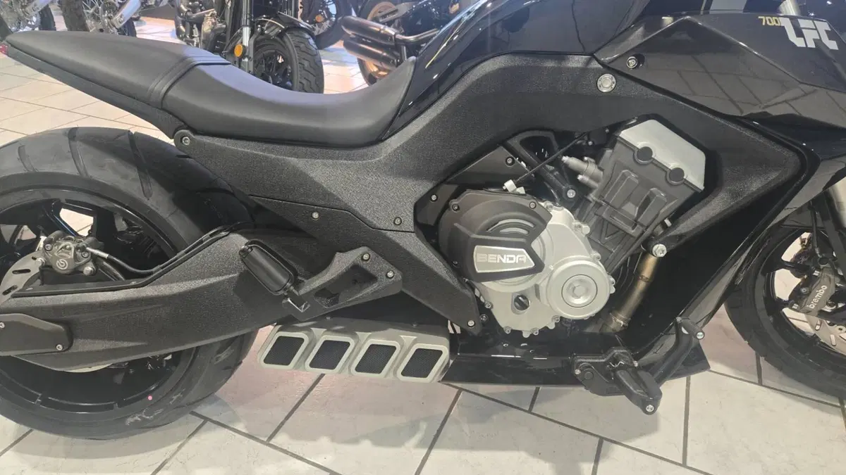 Benda Motorcycles LFC 700 Pro (2026) (3)