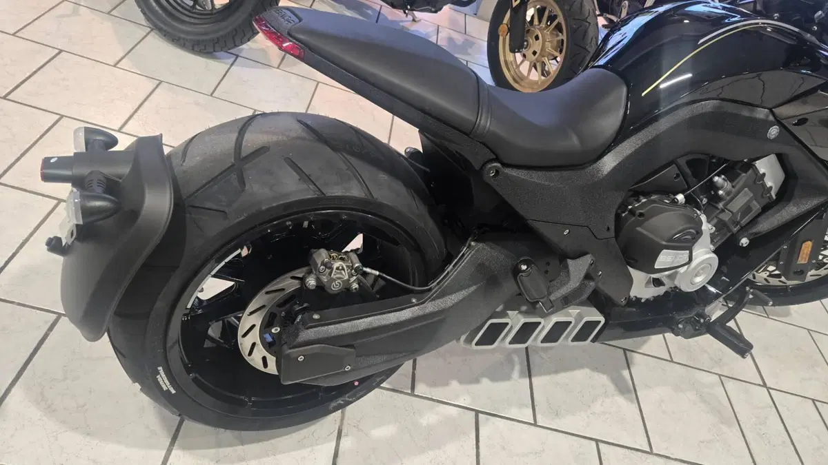 Benda Motorcycles LFC 700 Pro (2026) (4)