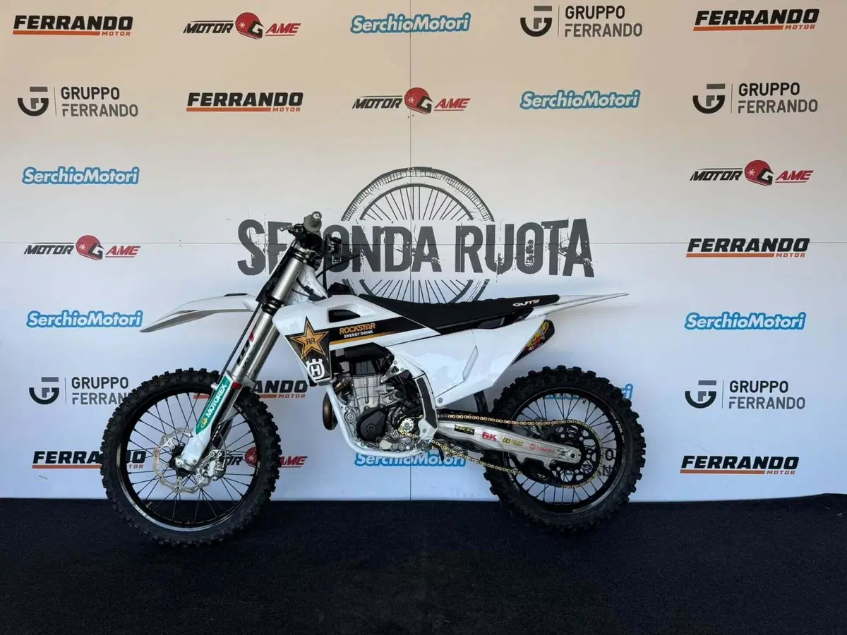 Husqvarna FC 450 Rockstar Edition (2024) (2)
