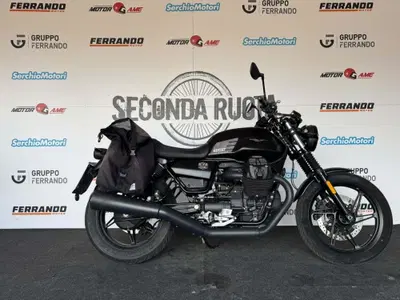 Moto Guzzi V7 Stone (2021 - 24) usata