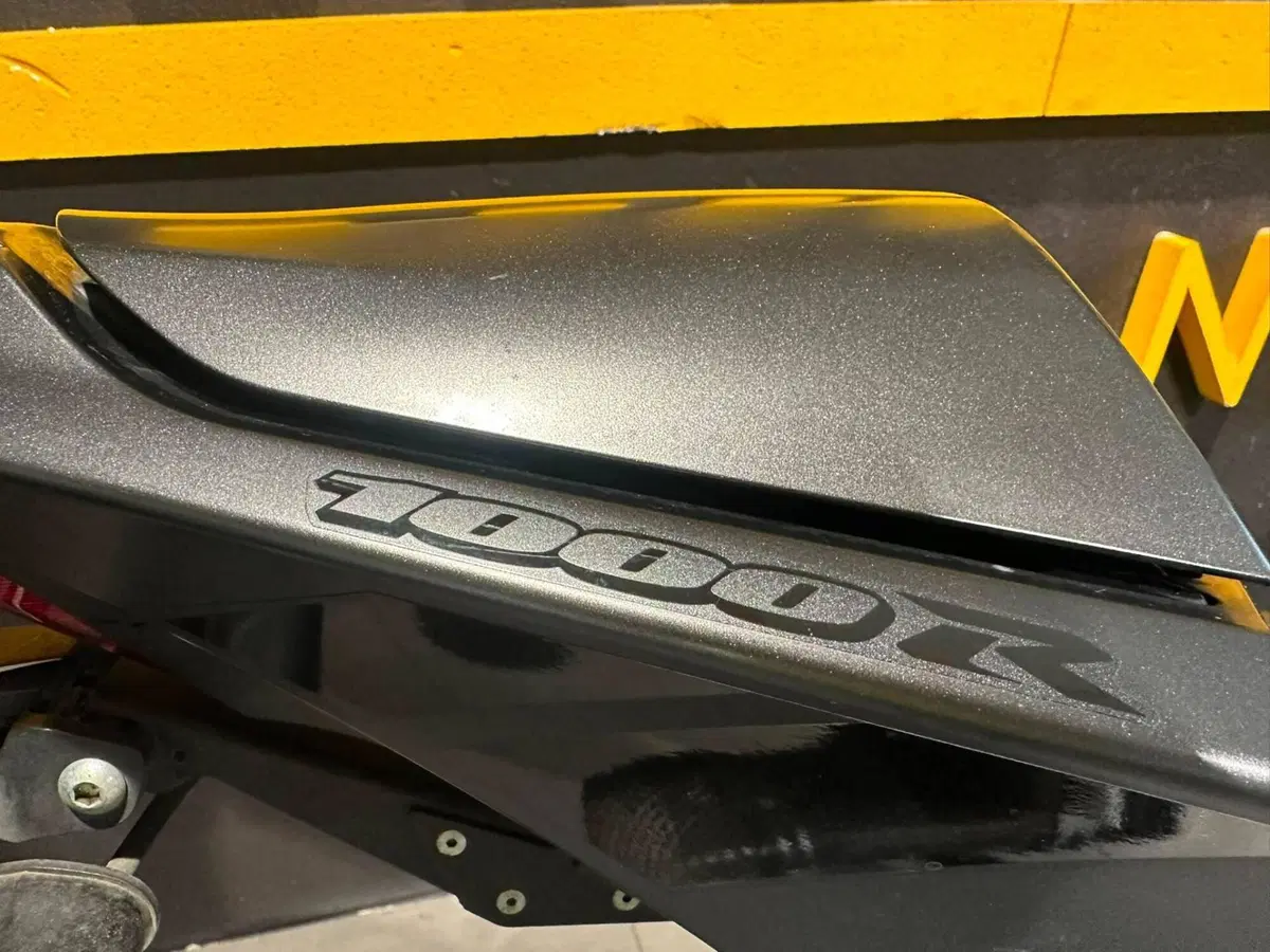 Suzuki GSX-R1000R (2019 - 20) (9)