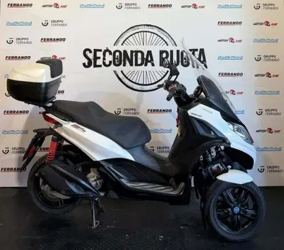 Piaggio Mp3 300 Hpe (2019 - 20) usata
