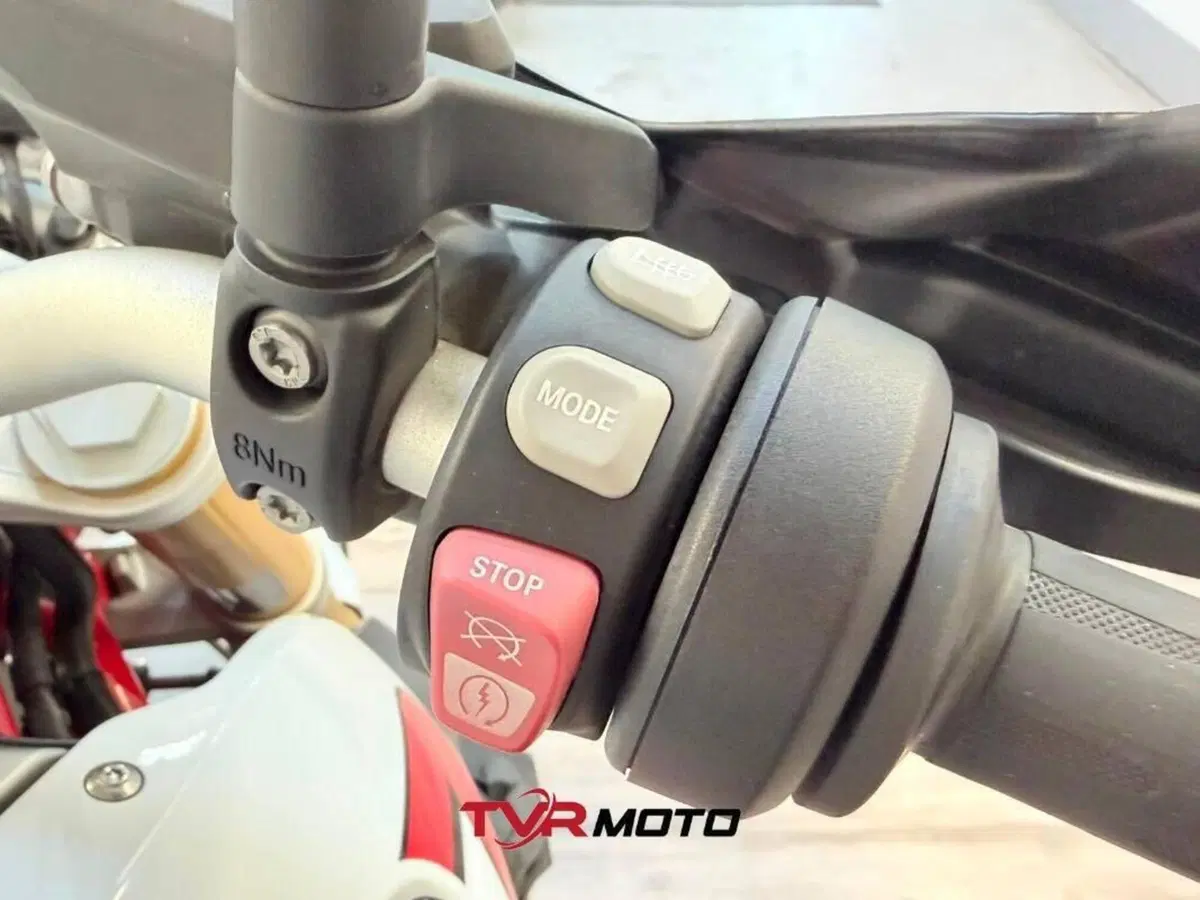 Bmw R 1200 R (2015 - 16) (6)