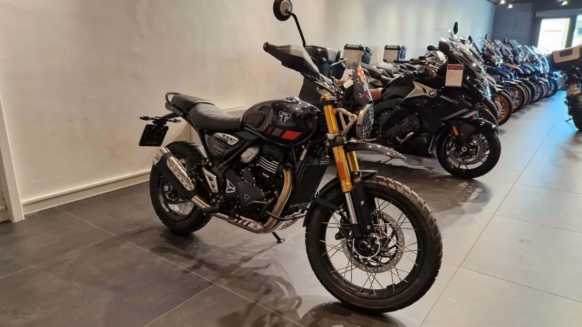 Triumph Scrambler 400 XC (2025 - 26) (4)