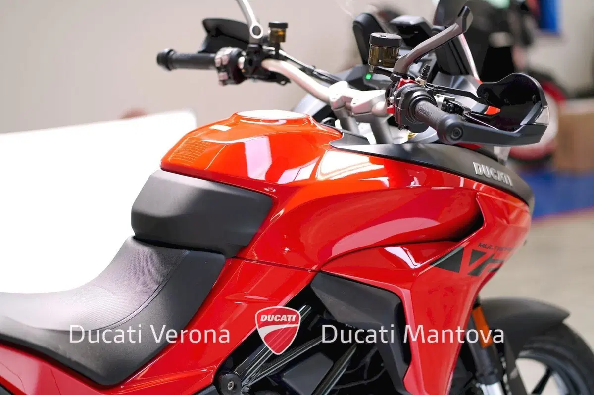 Ducati Multistrada V2 (2022 - 24) (10)