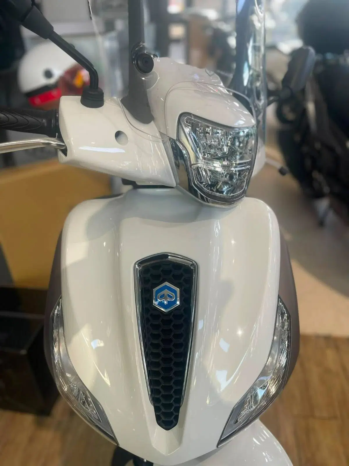Piaggio Medley 150 ABS (2021 - 25) (11)