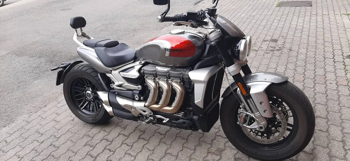 Triumph Rocket 3 R (2021 - 24) (2)