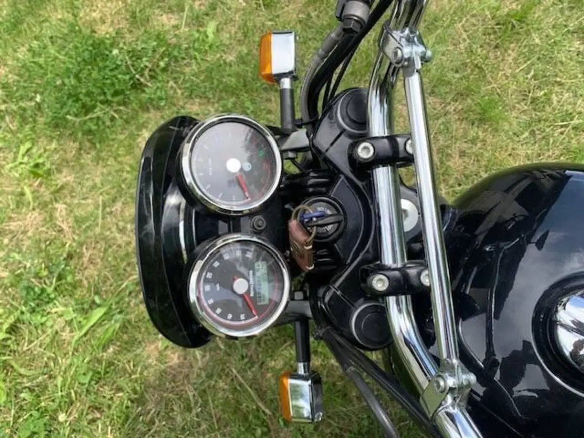 Royal Enfield Interceptor 650 (2021 - 26) (3)