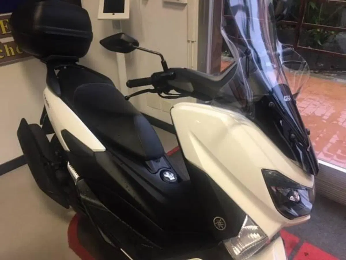 Yamaha N-Max 155 (2017 - 20) (6)