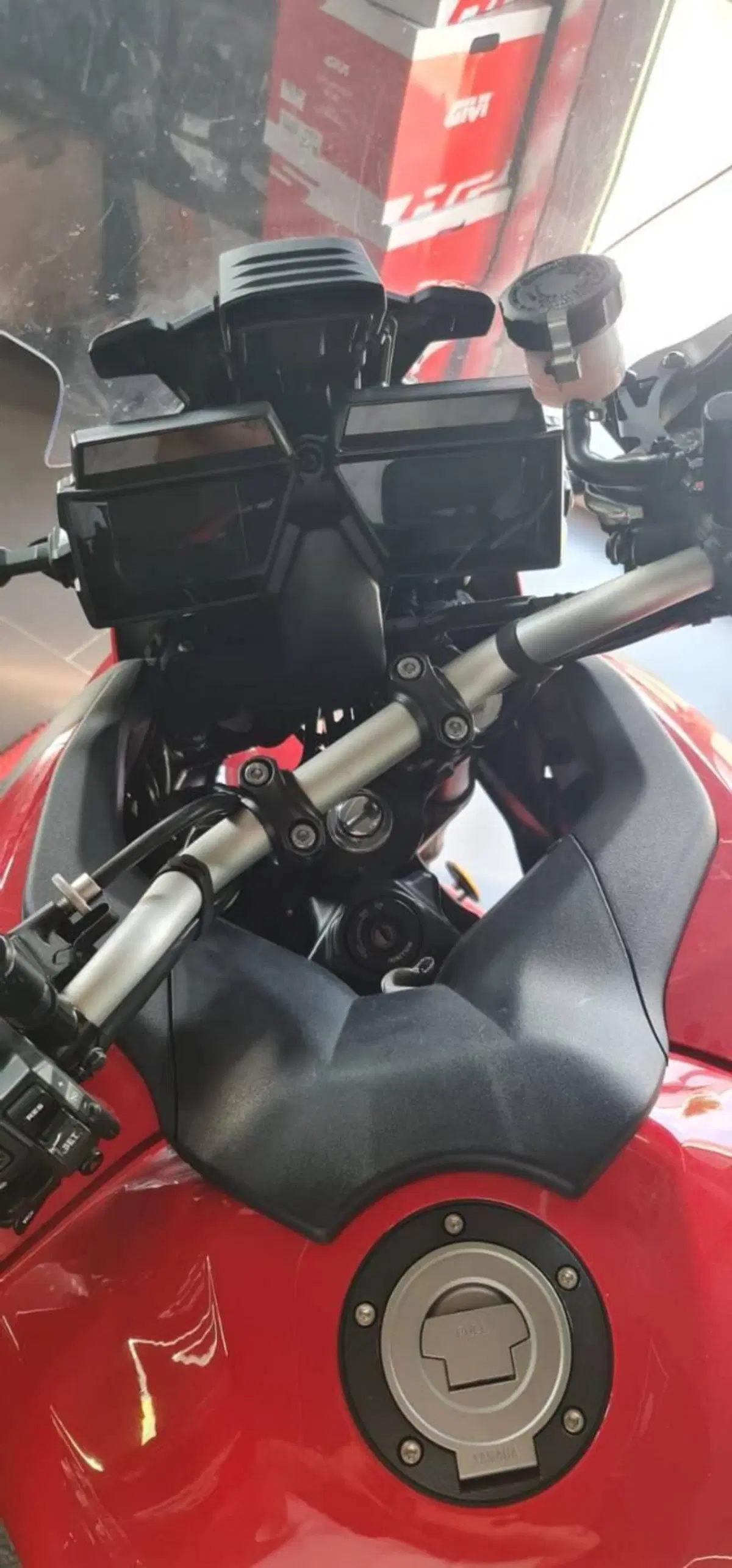 Yamaha Tracer 9 (2021 - 24) (10)