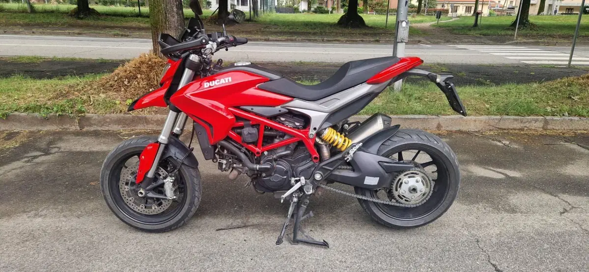 Ducati Hypermotard 821 (2013 - 15) (4)