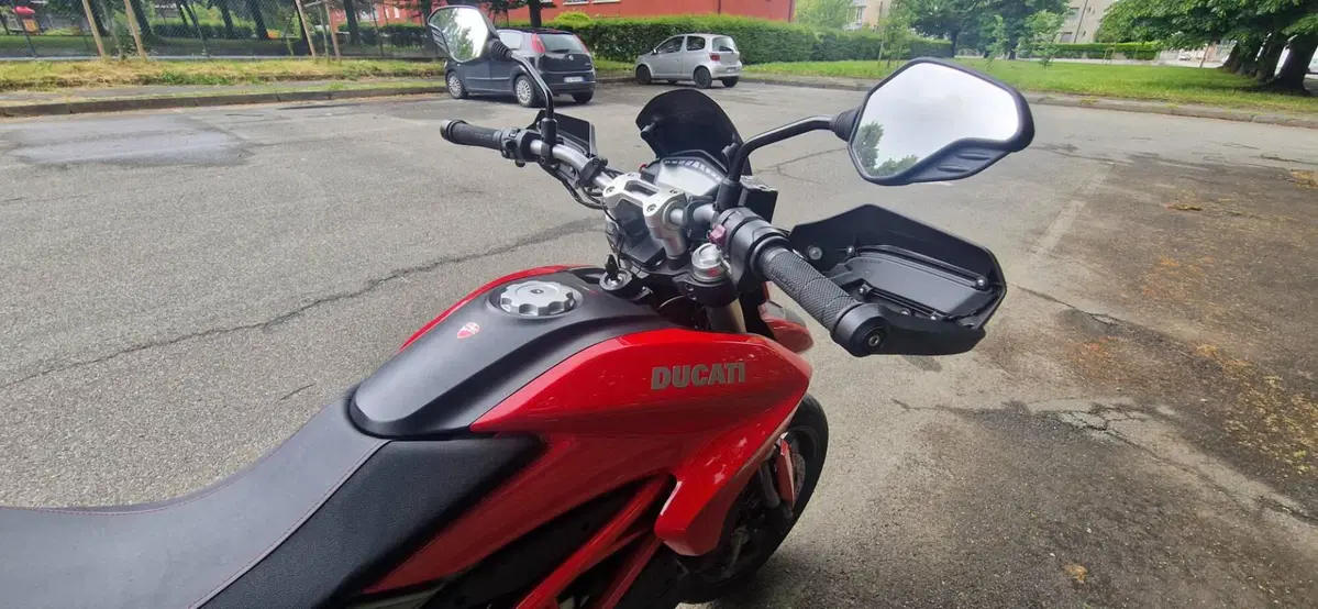 Ducati Hypermotard 821 (2013 - 15) (11)