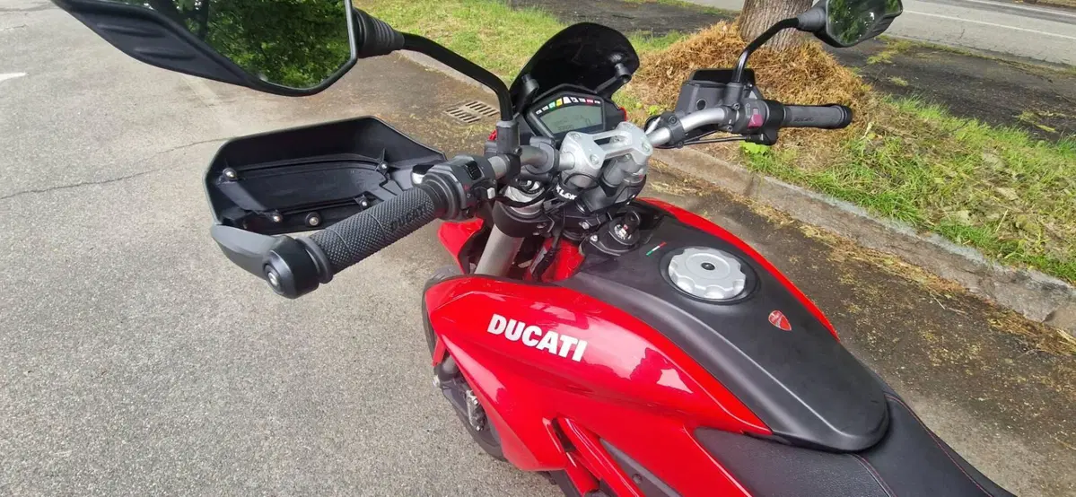 Ducati Hypermotard 821 (2013 - 15) (12)
