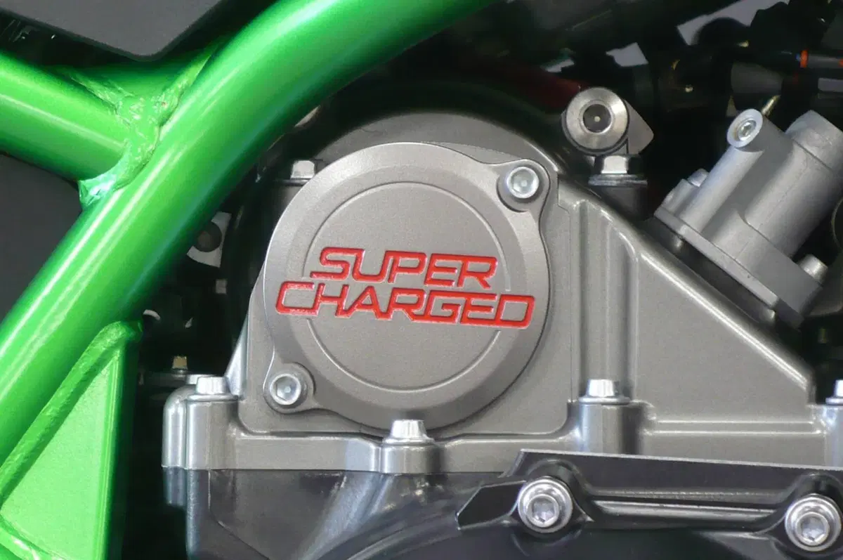 Kawasaki Z H2 SE (2021 - 24) (9)