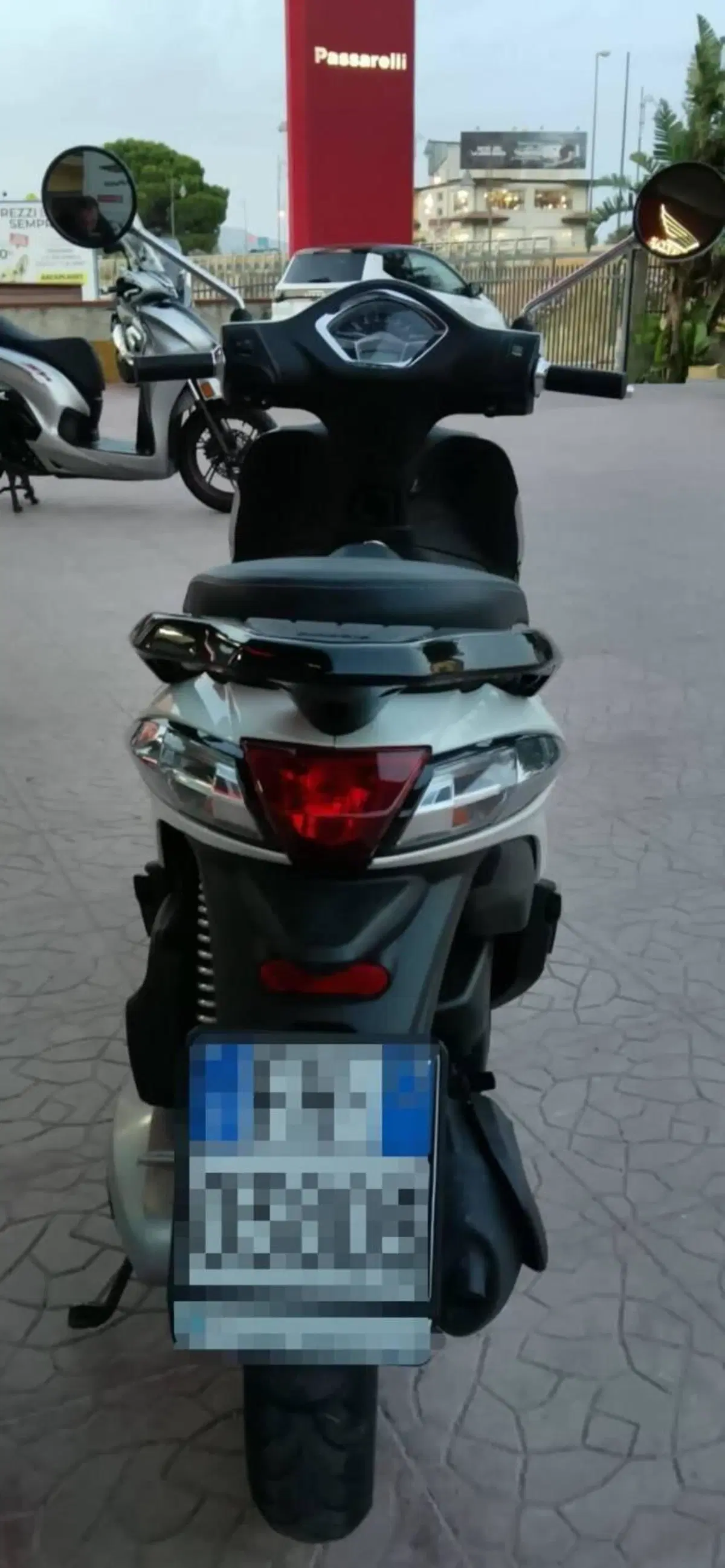 Piaggio Liberty 125 3V ABS (2021 - 24) (4)