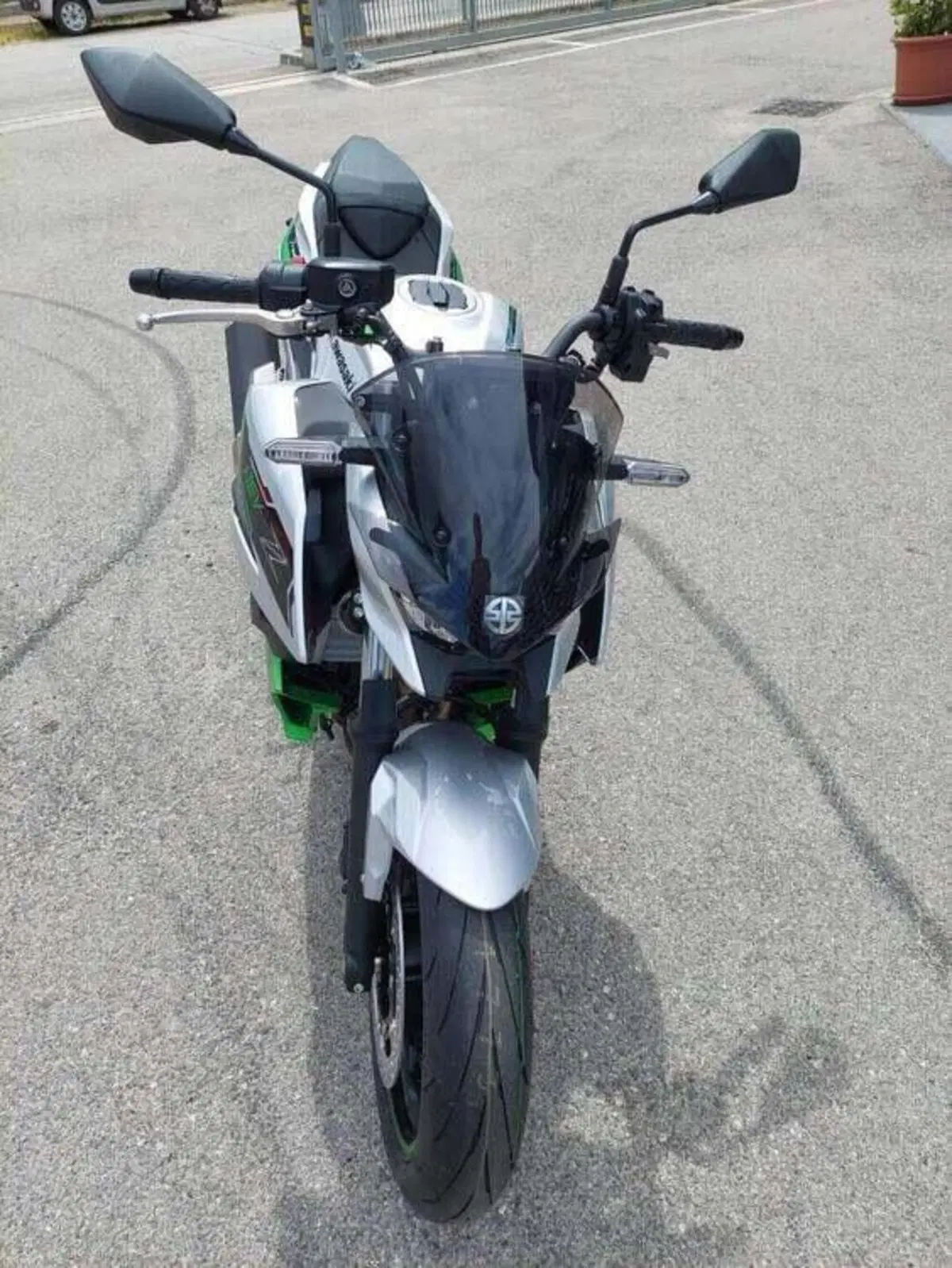 Kawasaki Z7 Hybrid (2024 - 26) (4)