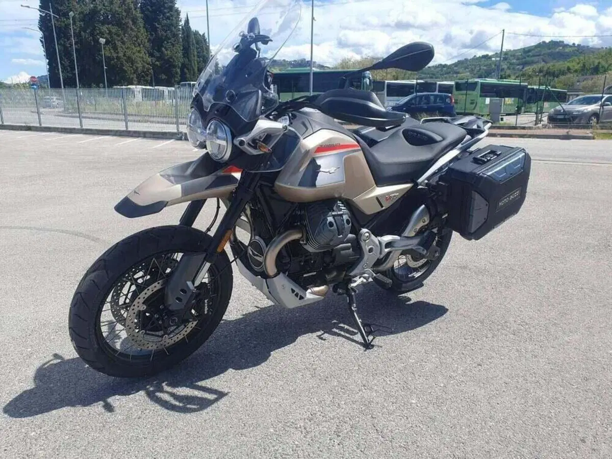 Moto Guzzi V85 TT Travel (2024 - 26) (6)