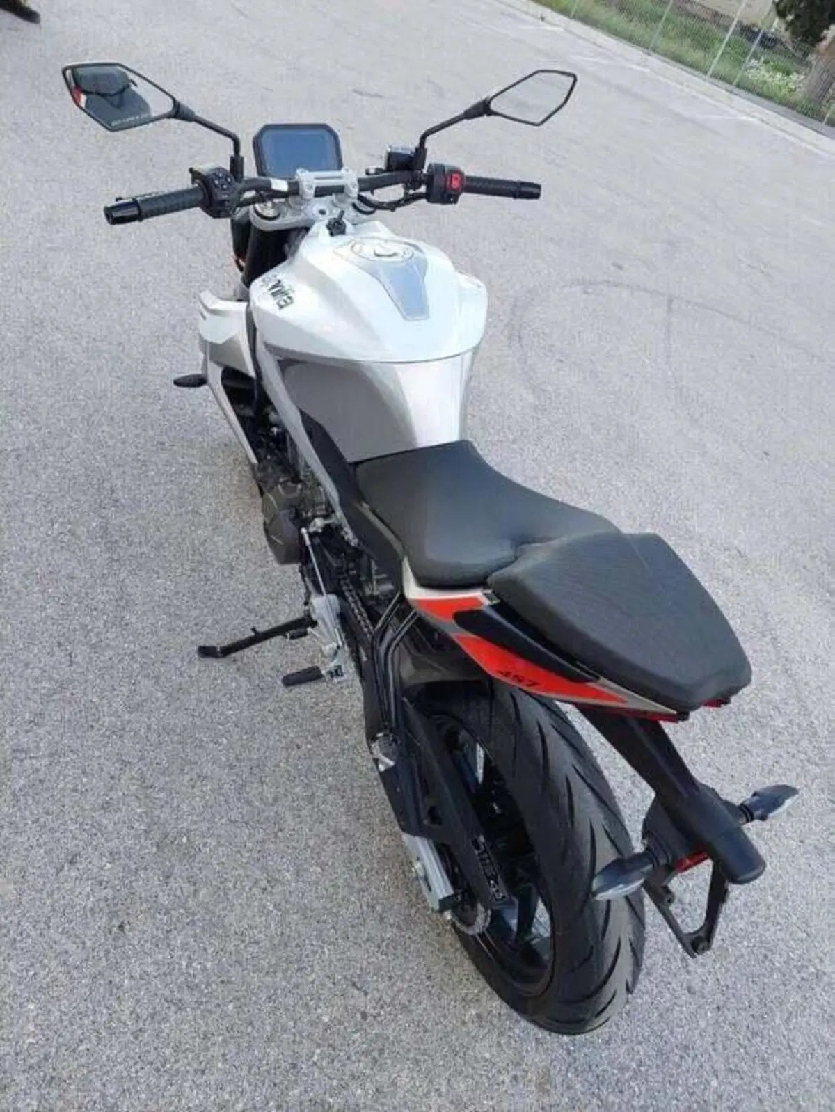 Aprilia Tuono 457 (2025 - 26) (6)