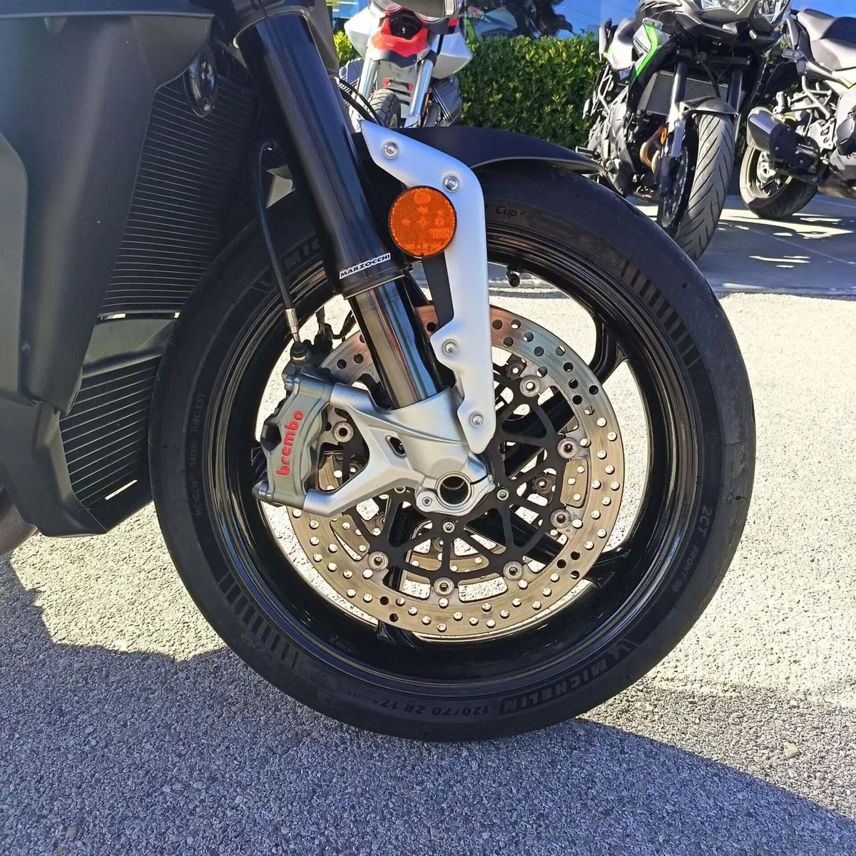 MV Agusta Brutale 1000 RS (2022 - 26) (6)