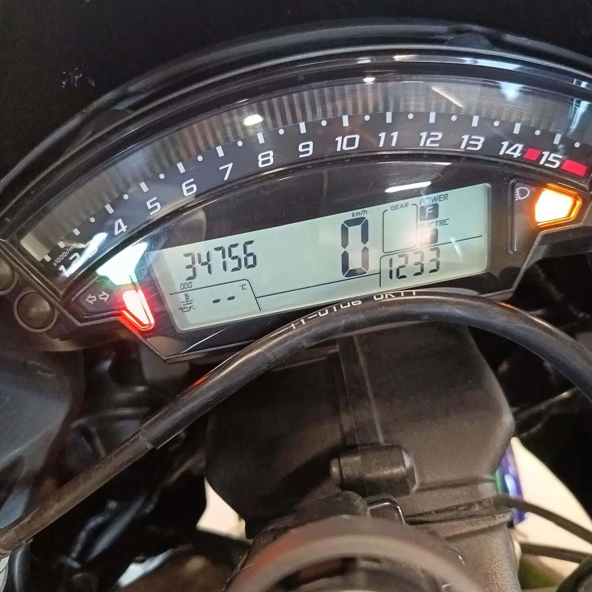 Kawasaki Ninja 1000 ZX-10R (2011 - 15) (12)