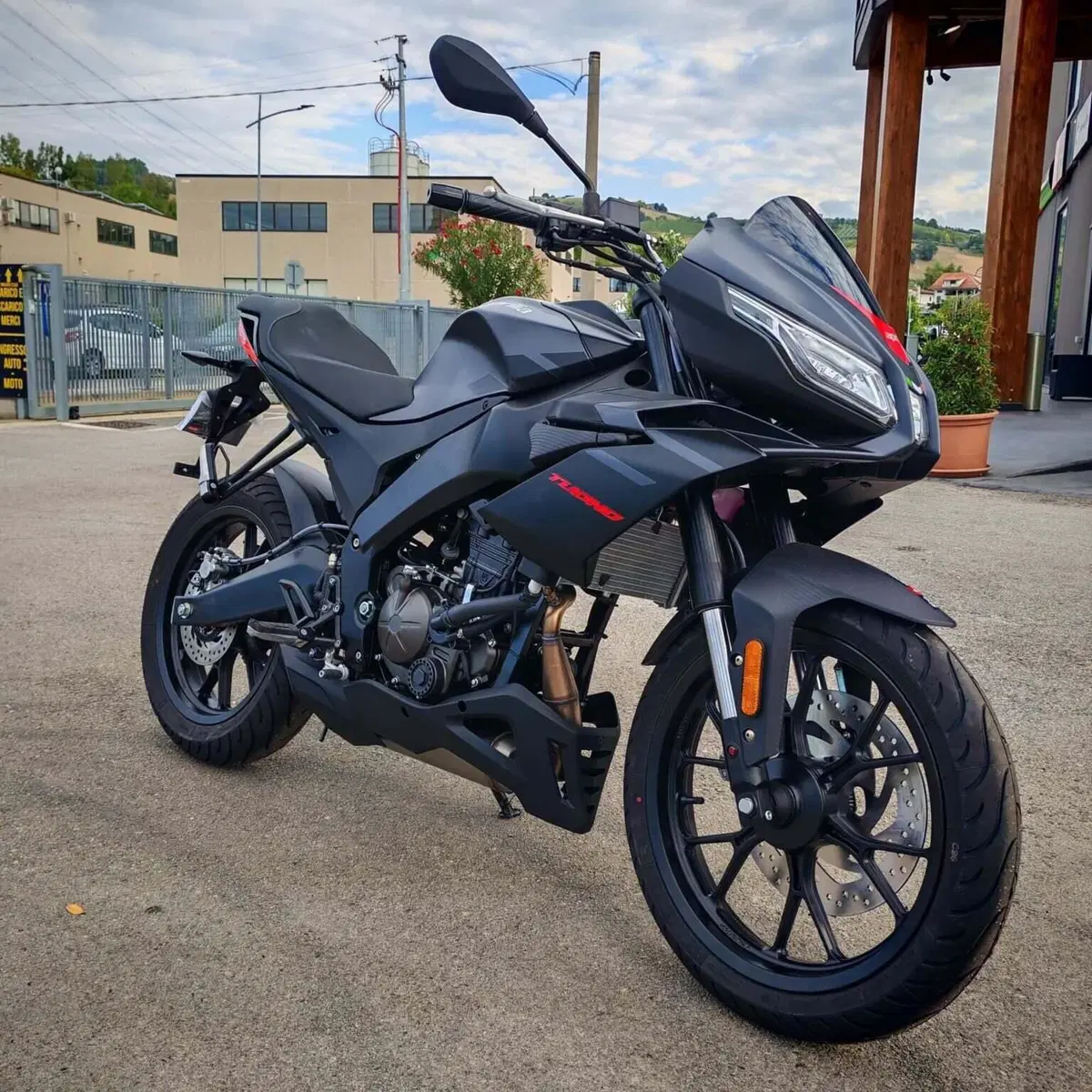 Aprilia Tuono 125 (2025 - 26) (3)