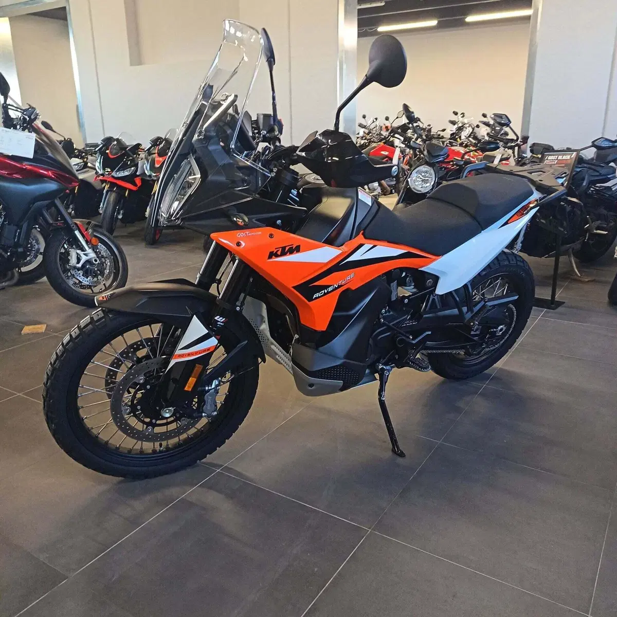 KTM 890 Adventure (2023 - 26) (4)