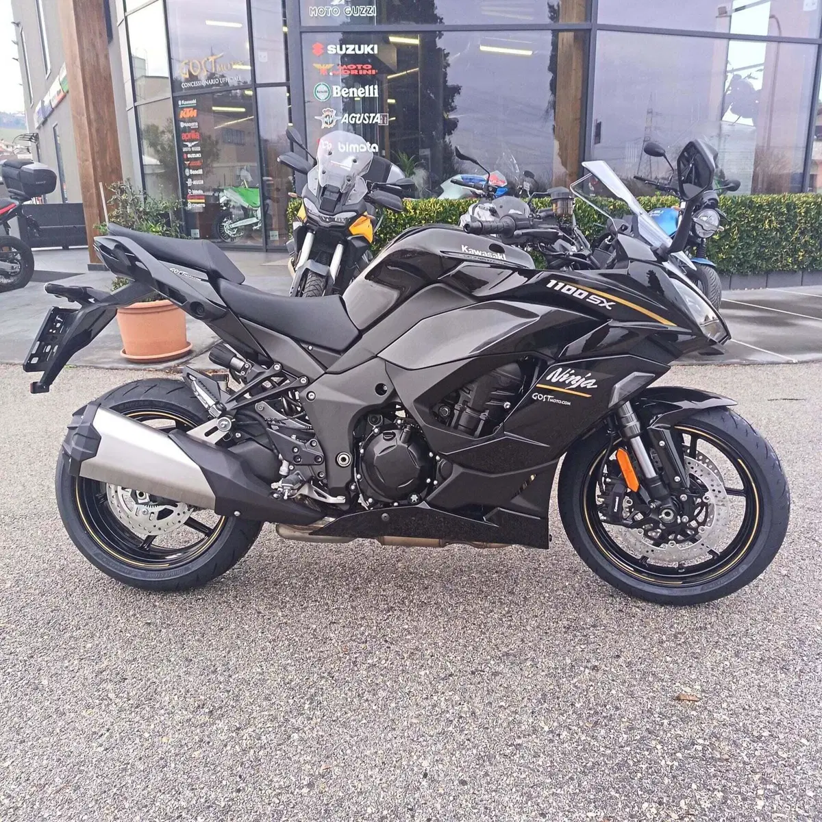Kawasaki Ninja 1100 SX (2025 - 26) (2)
