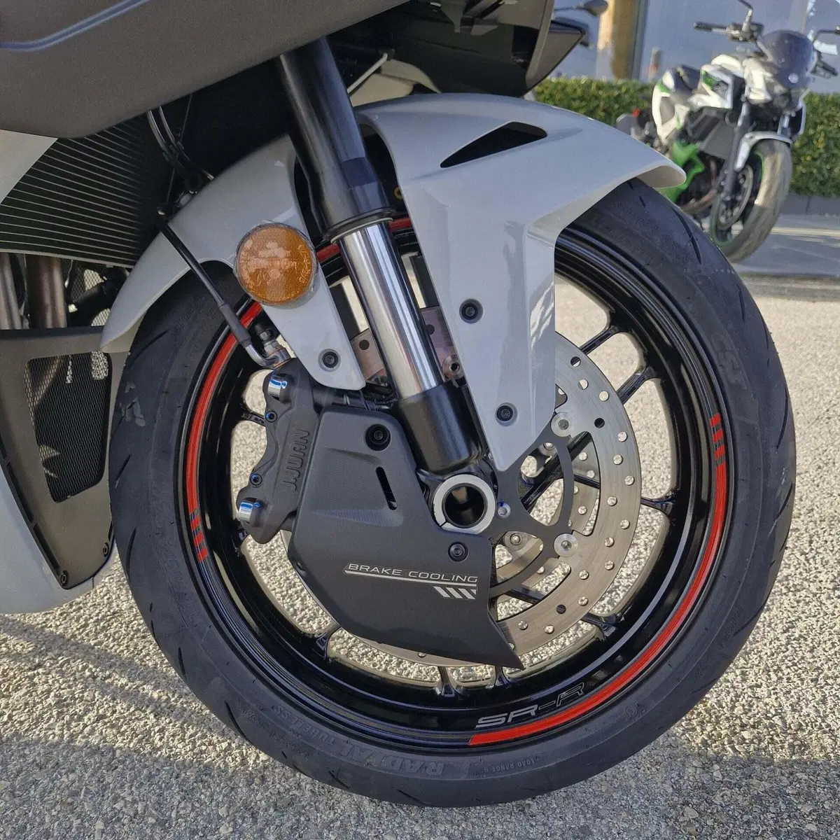 CFMOTO 675SR-R (2025 - 26) (13)