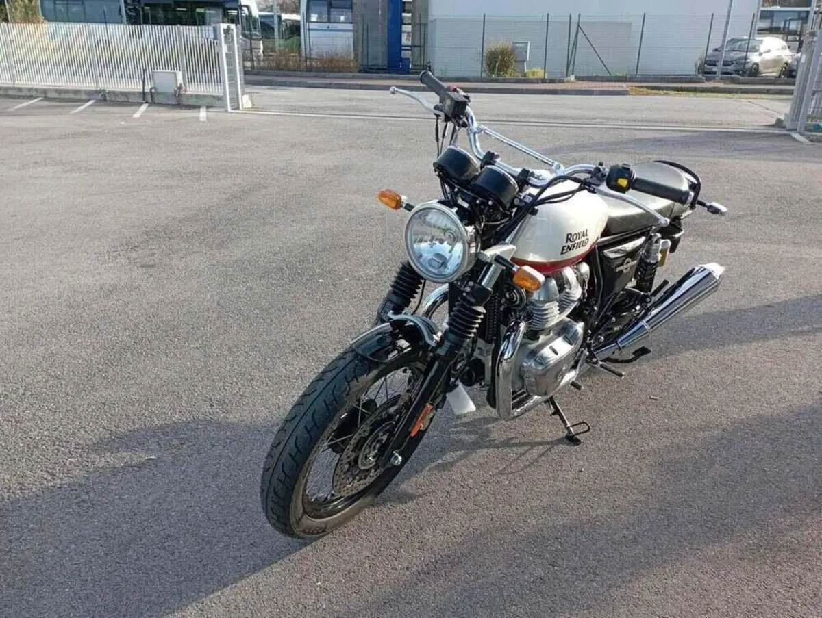 Royal Enfield Interceptor 650 (2021 - 26) (5)