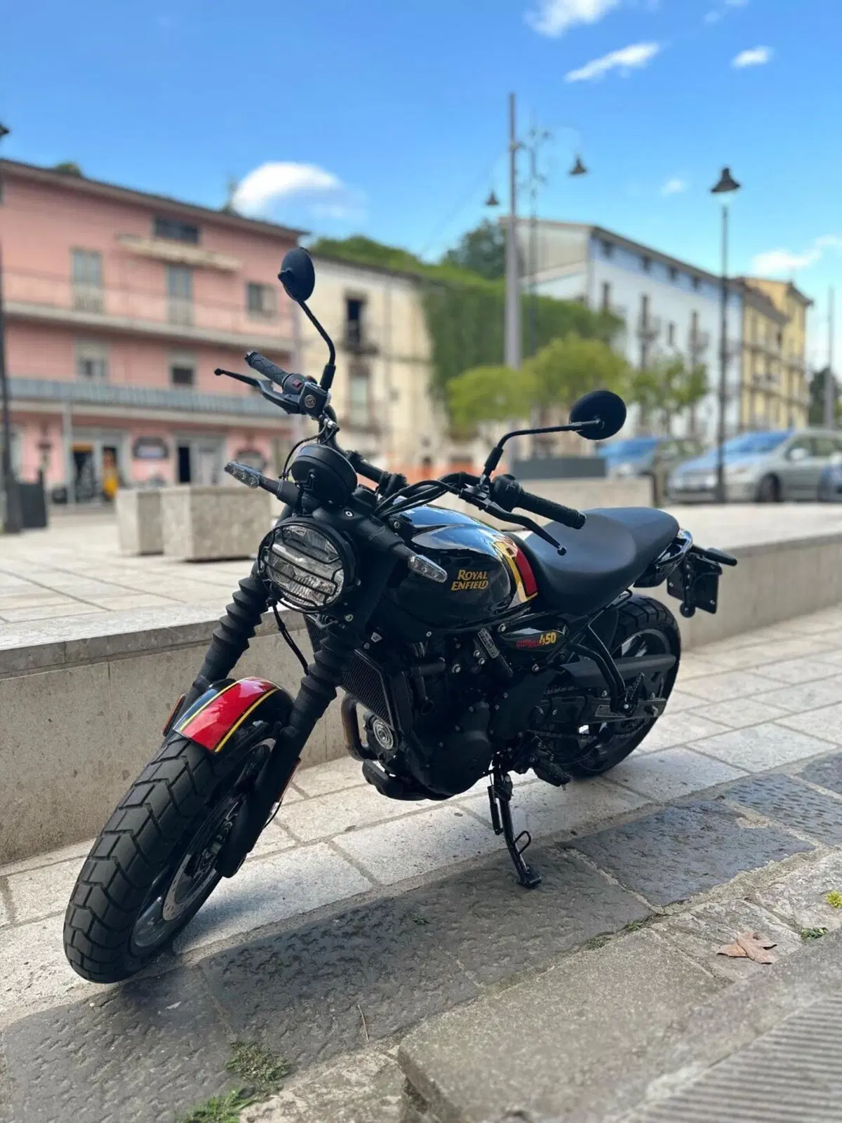 Royal Enfield Guerrilla 450 (2024 - 26) (3)