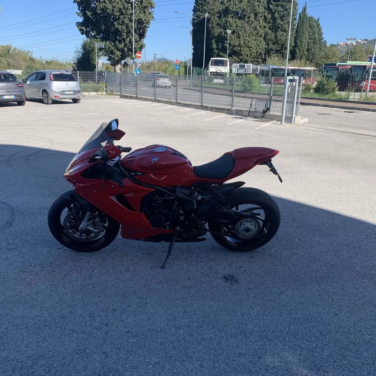 MV Agusta F3 800 Rosso (2021 - 23) (5)