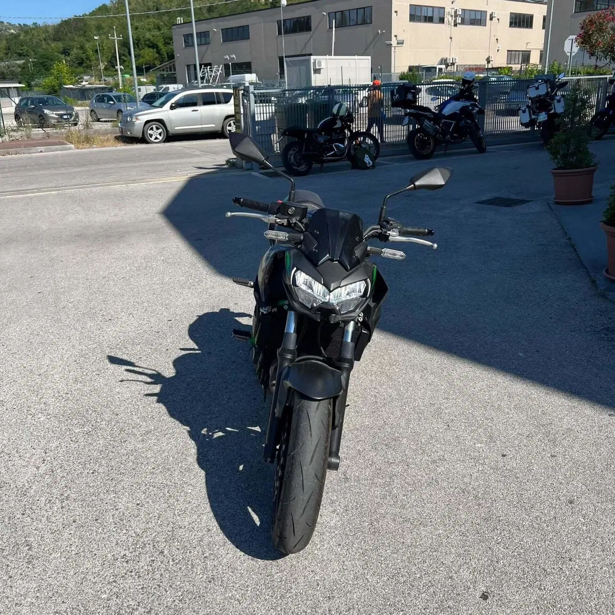 Kawasaki Z 650 (2025 - 26) (5)