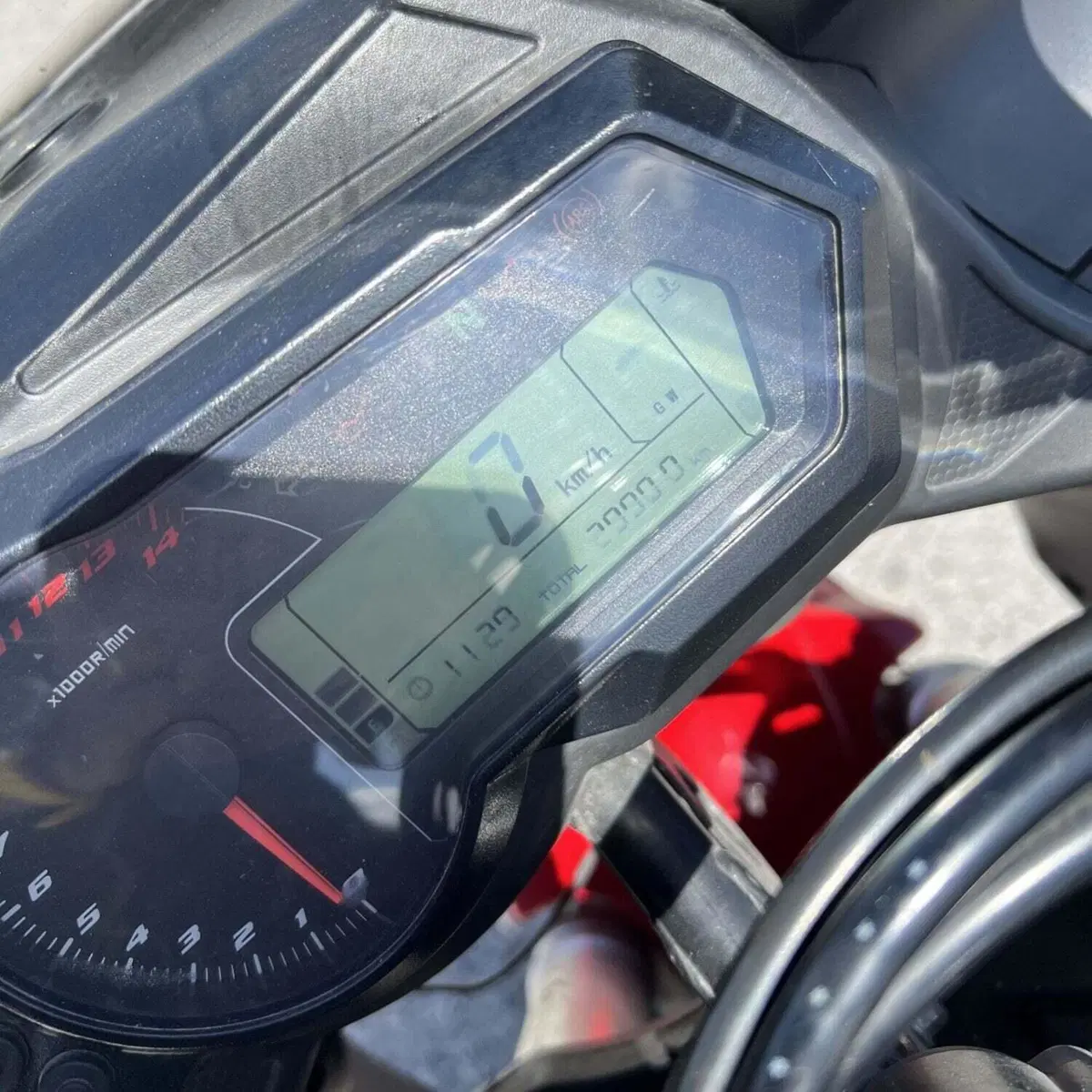 Benelli BN 302 R (2017 - 20) (6)