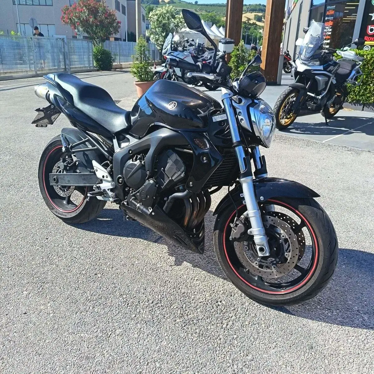 Yamaha FZ6 (2004 - 07) (4)